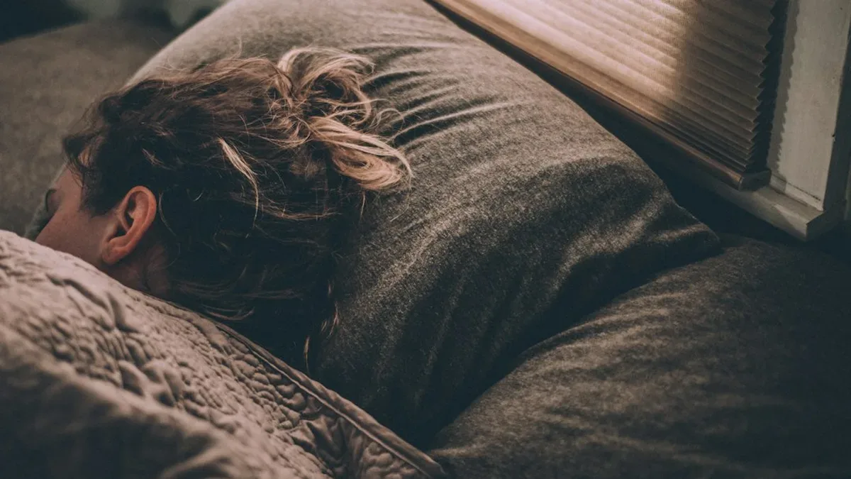 position dans le lit — Position dans le lit : ce qu’il faut savoir